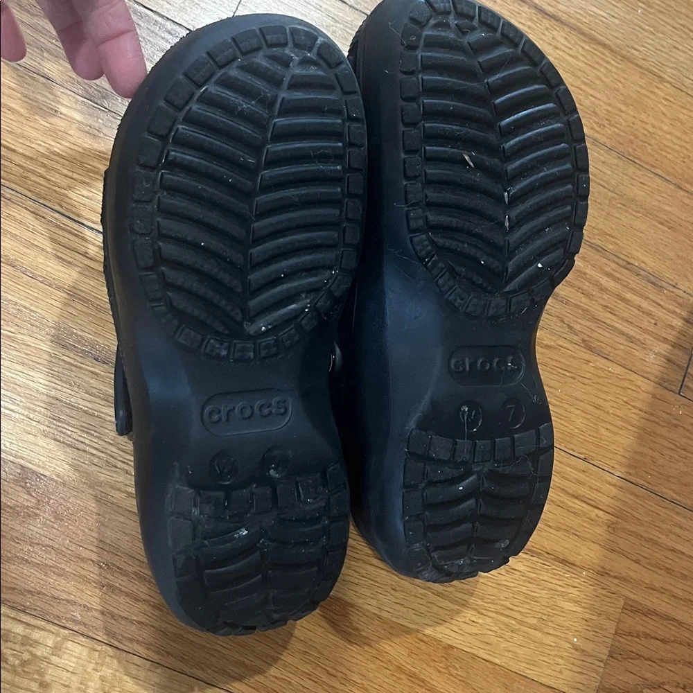 CROCS Classic Clog in Black - Picture 4 of 5